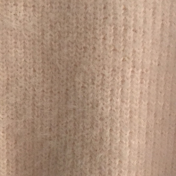 Soft Cozy Bellezza Republic Ivory Cream Sweater Size S… - Picture 9 of 16